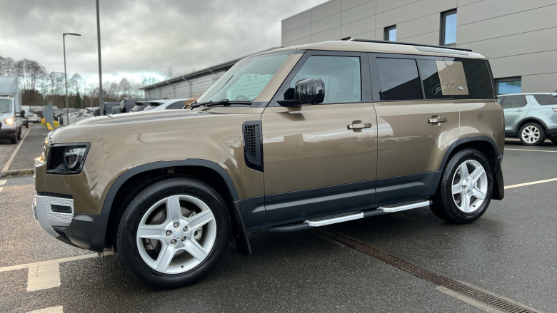 Land Rover Defender 3.0 D250 SE 110 5dr Auto Diesel Estate